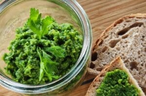 time2care - Rezept Petersilienaufstrich nach den 5 Elementen